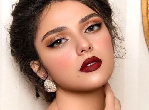 Essential Red Lip Colors for Festive Occasions